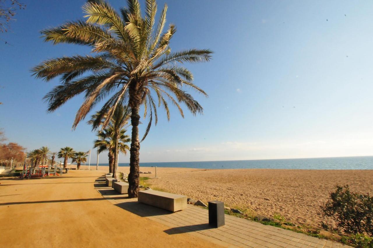 Homeholidaysrentals Etoile Calella Exterior photo