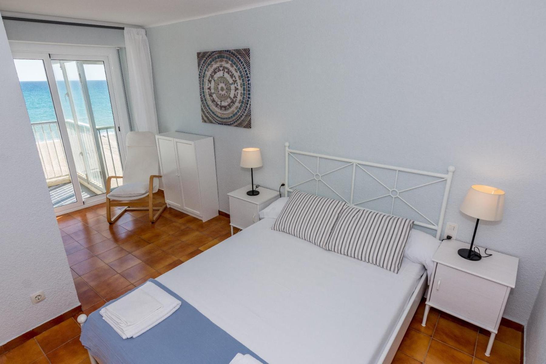 Homeholidaysrentals Etoile Calella Exterior photo