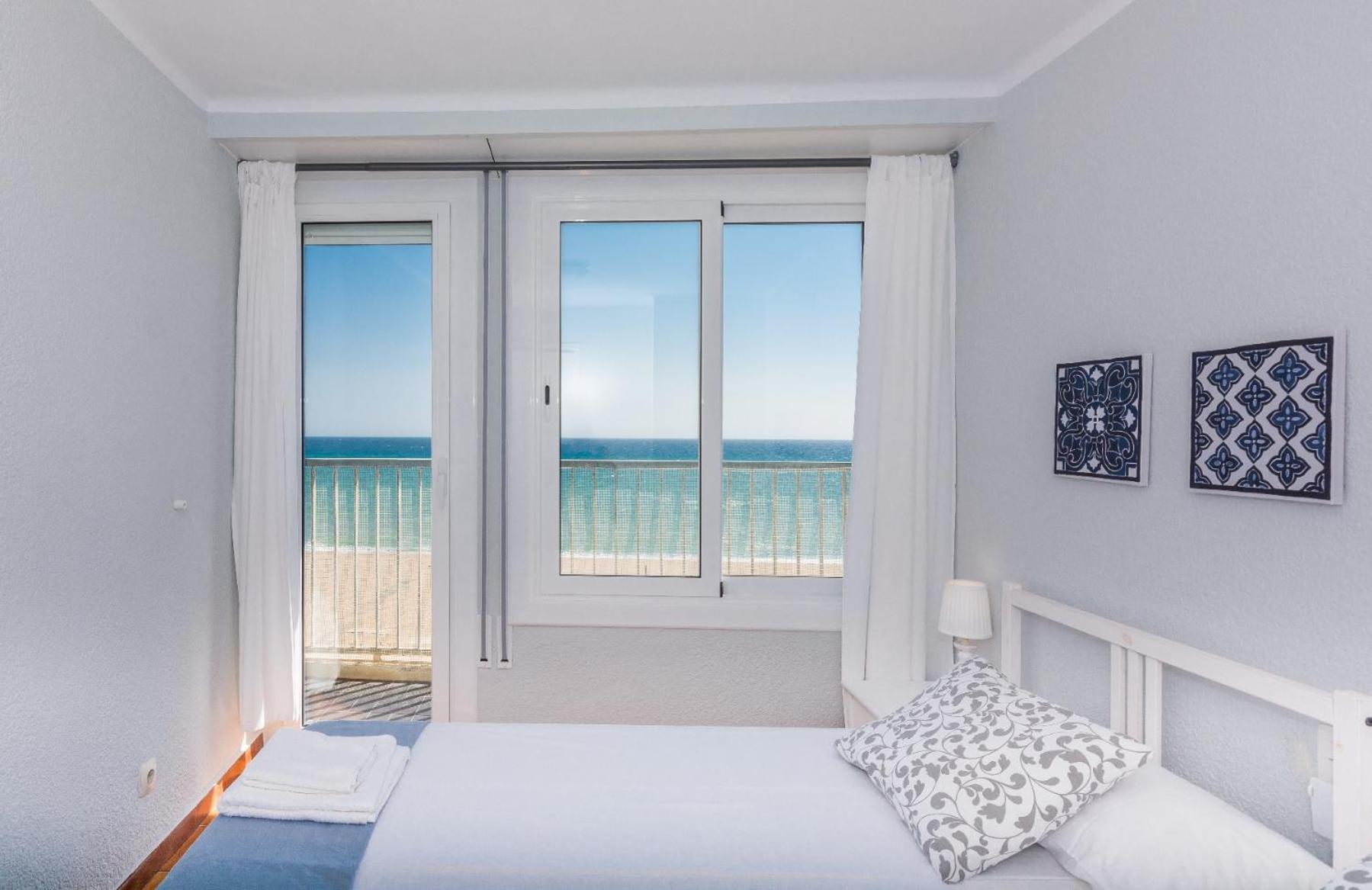 Homeholidaysrentals Etoile Calella Exterior photo
